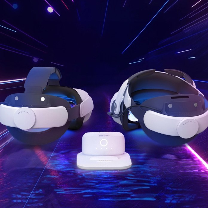 Okulary VR obok stacji ładującej BoboVR BD